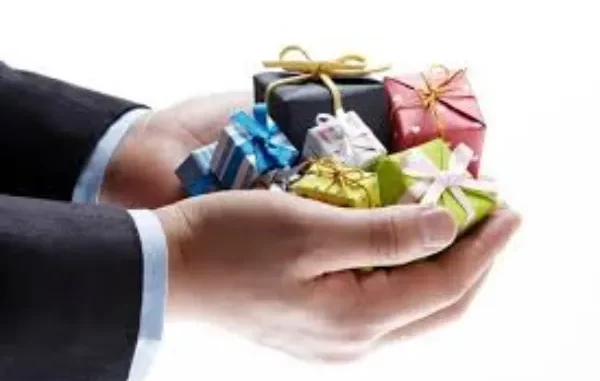 Corporate Gifting As a Means of Strengthening Business Relationships