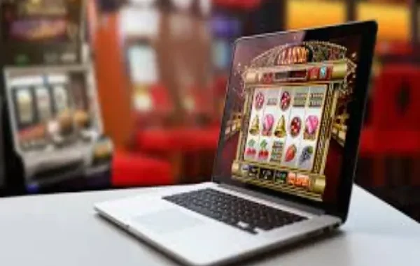 Singapore Online Casino vs Physical Casino: Which Offers the Better Experience?